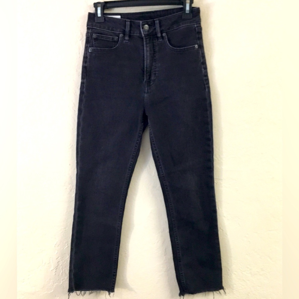 Gap Vintage Slim Sky High Jeans 26/2 Petite Black Raw Hem Casual Denim